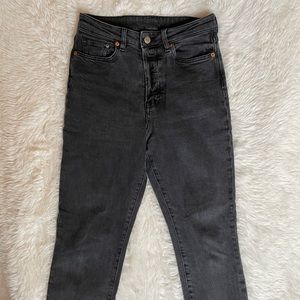H&M Ultra High Waist Mom Jeans Black